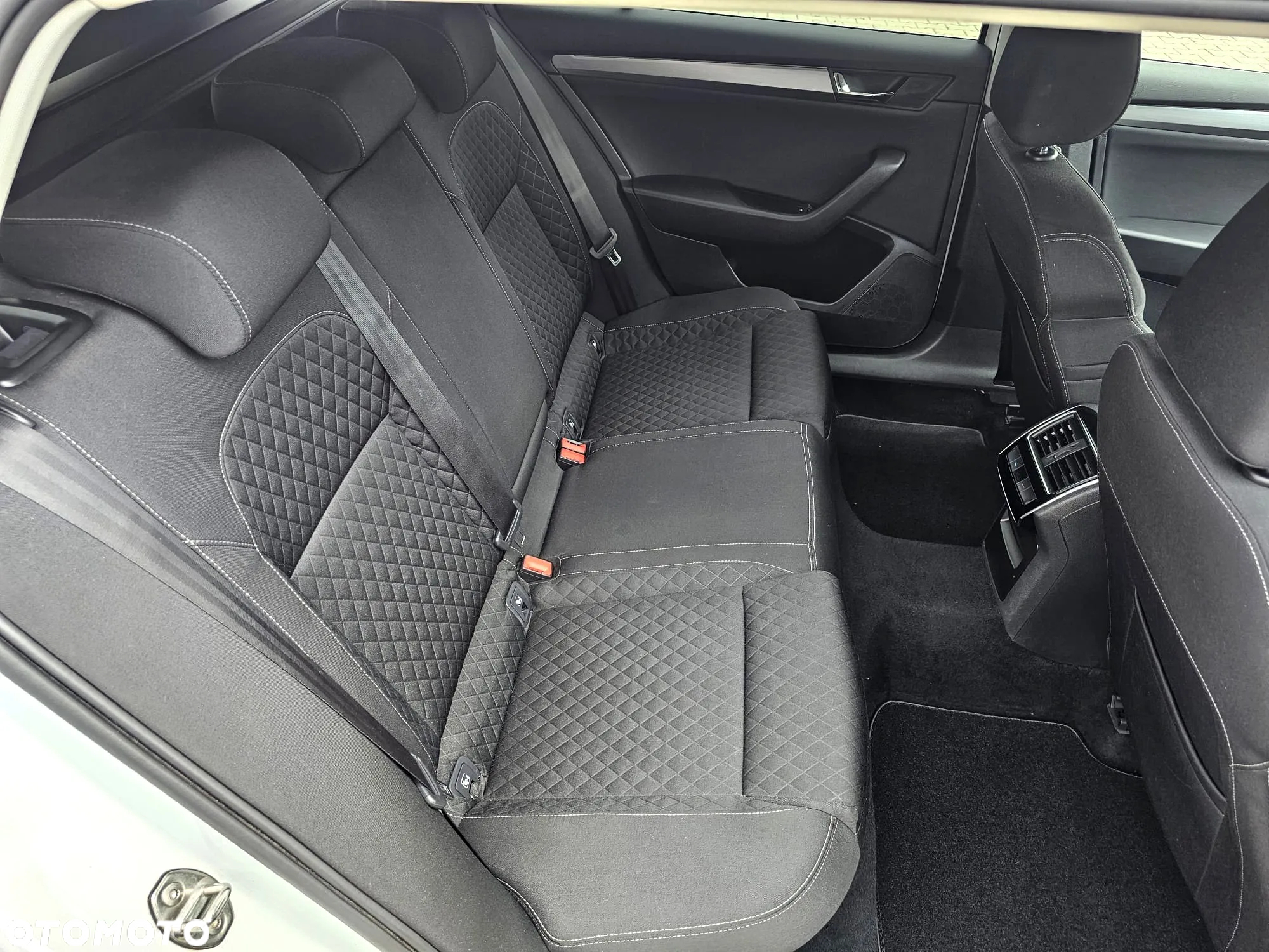 Skoda Superb 2.0 TSI 4x4 Style DSG - 25
