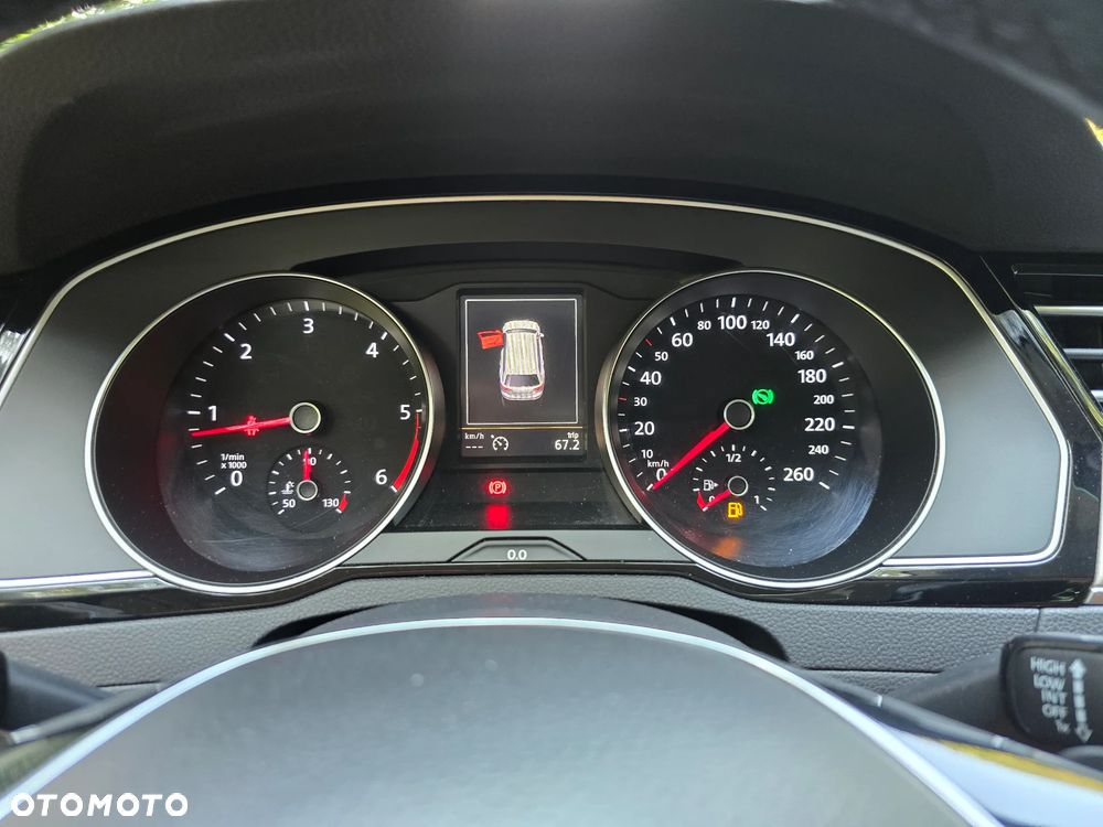Volkswagen Passat 2.0 TDI SCR 4Mot DSG Highline - 15
