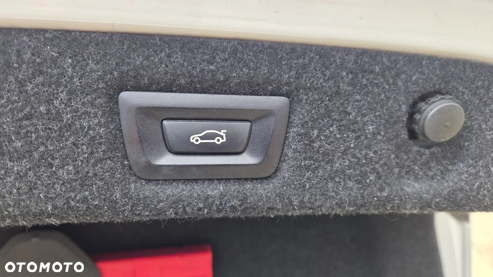 BMW Seria 5 520d xDrive M Sport sport - 26