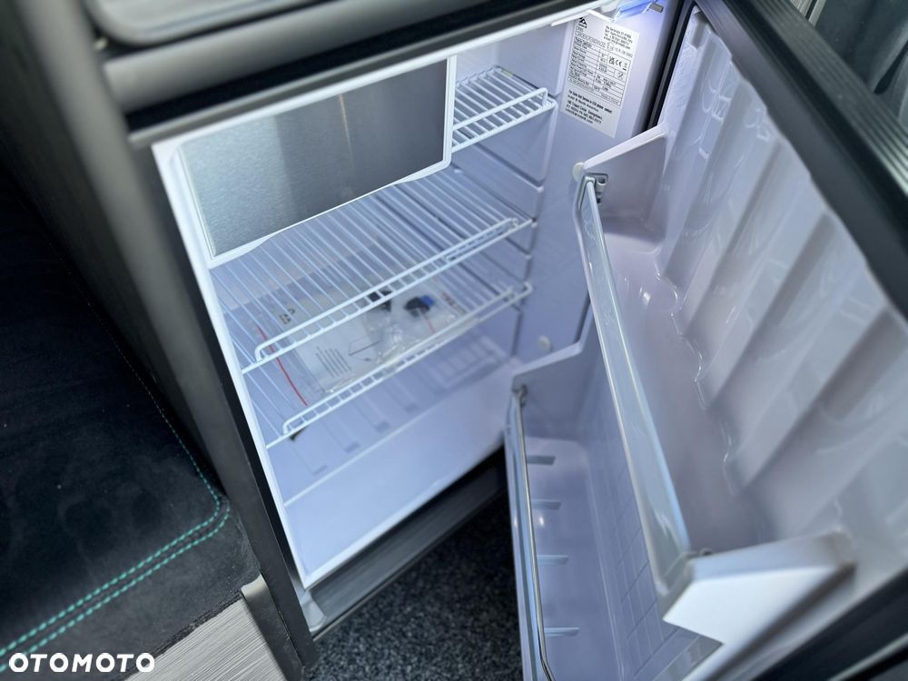 Mercedes-Benz Sprinter - 16