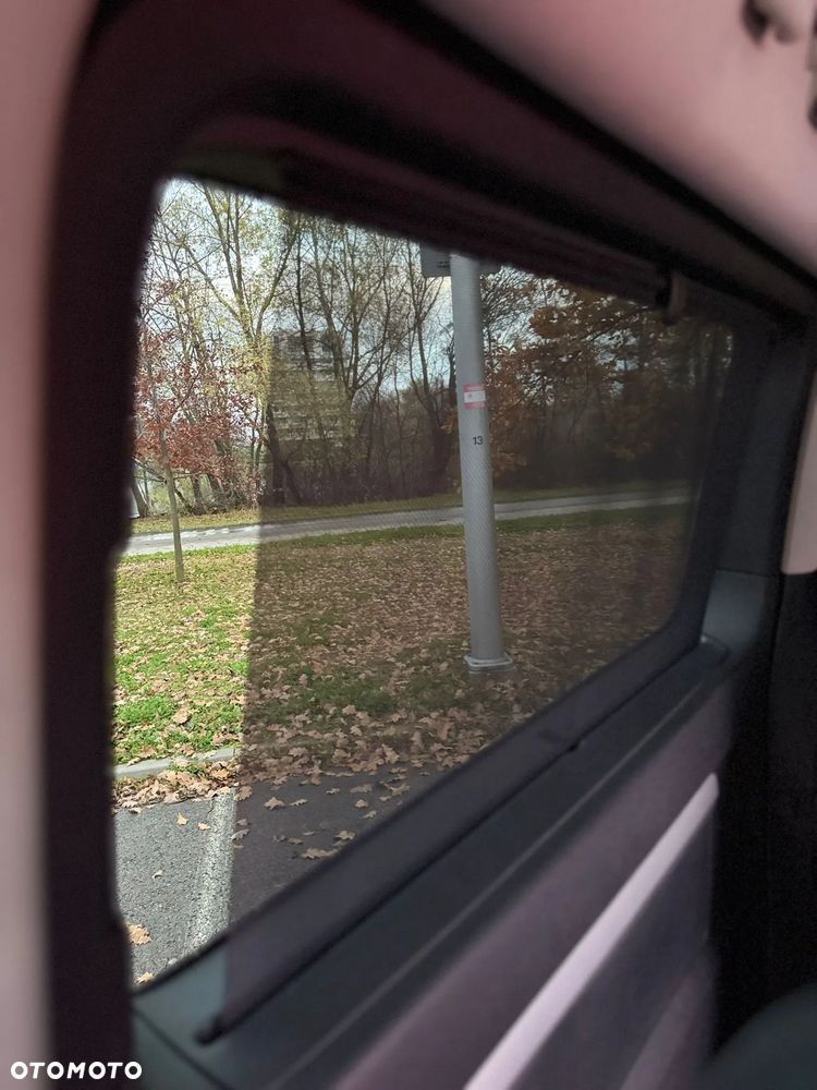 Peugeot Traveller - 24