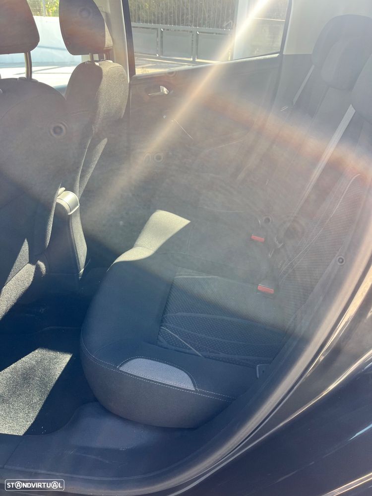 Peugeot 208 1.4 VTi Allure - 15