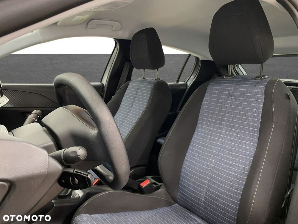 Peugeot 208 - 17