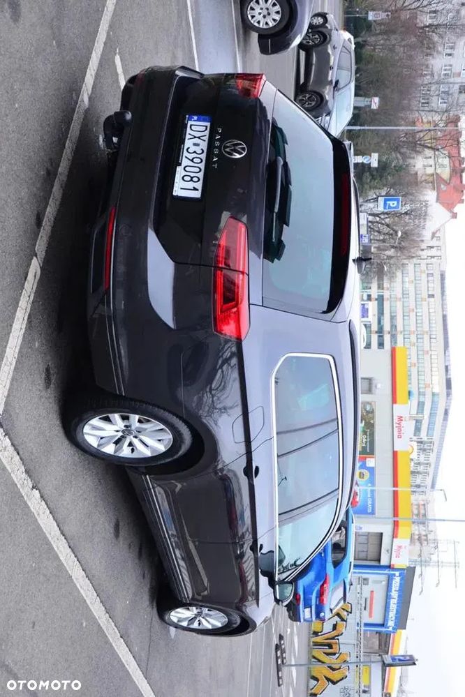 Volkswagen Passat Variant 2.0 TDI SCR DSG Business - 2
