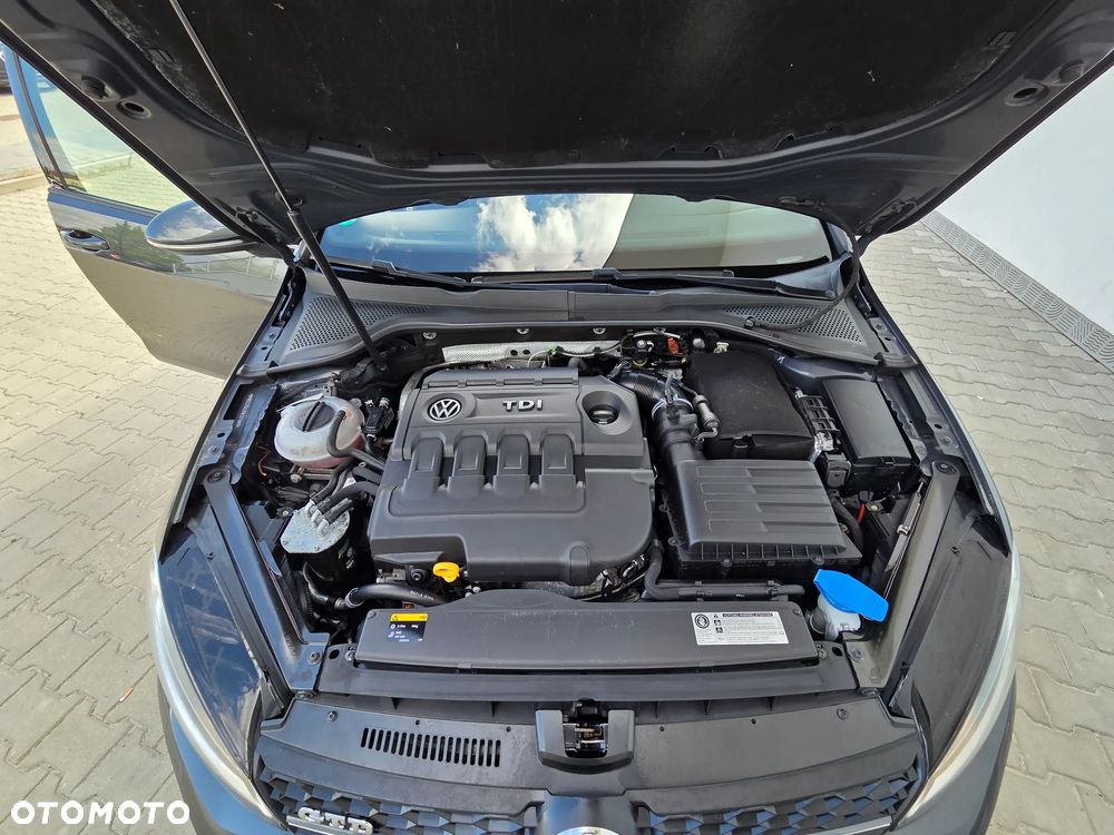 Volkswagen Golf 2.0 TDI BMT GTD - 12