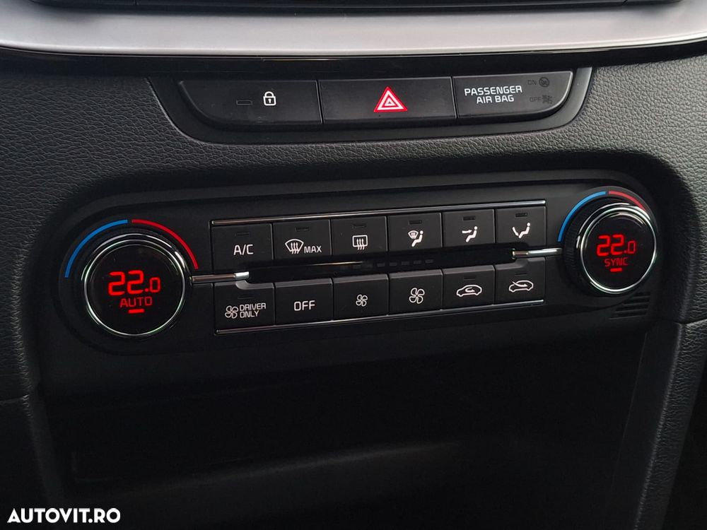 Kia XCeed - 30