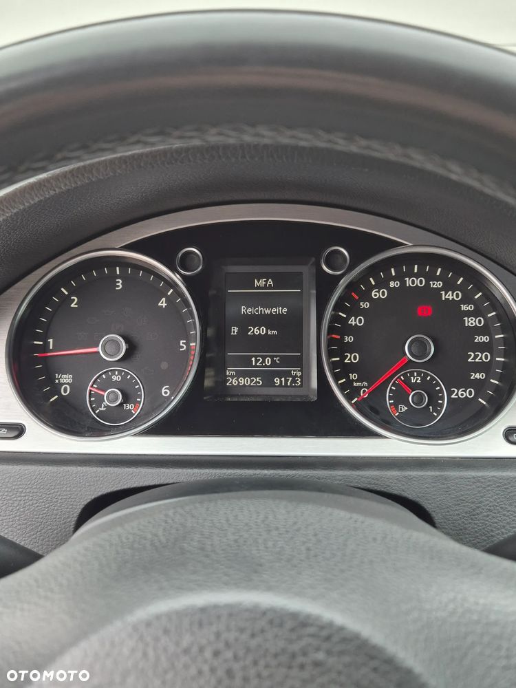 Volkswagen Passat 2.0 TDI 4Motion Highline - 23