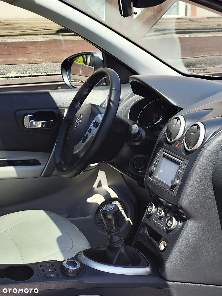 Nissan Qashqai 2.0 dCi 4x4 Tekna - 15