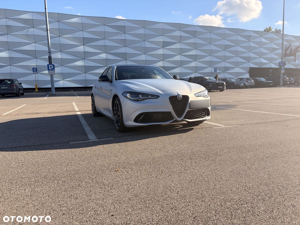 Alfa Romeo Giulia 2.0 Turbo Competizione Q4 - 5