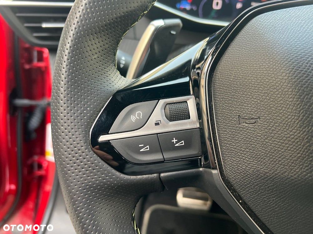 Peugeot 2008 1.2 PureTech GT Line S&S EAT8 - 14