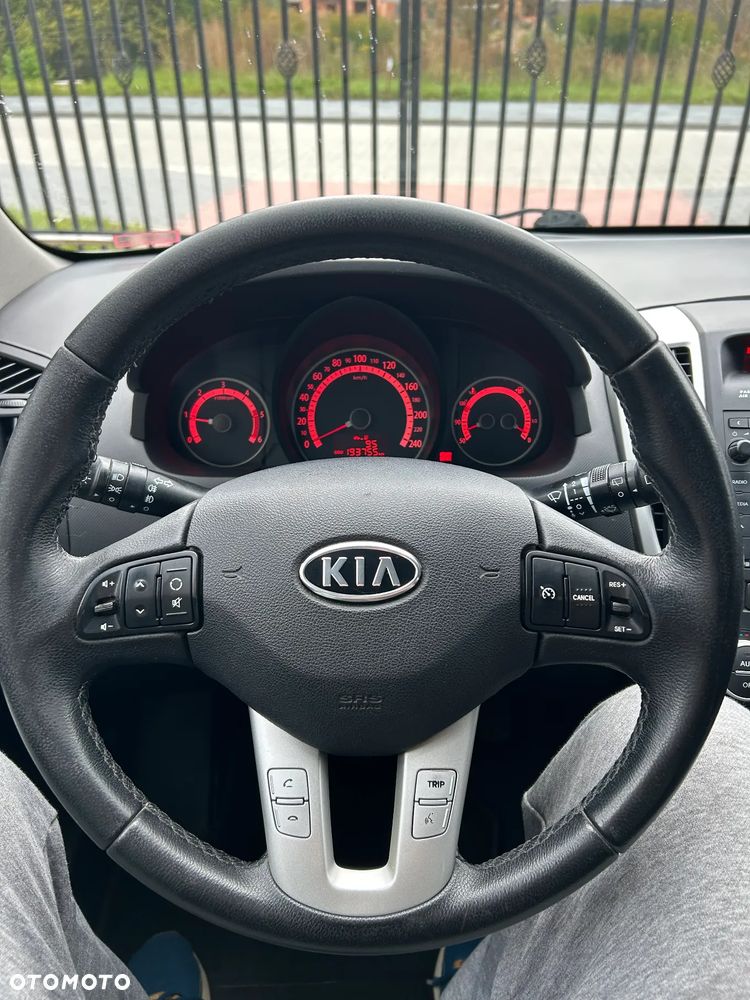 Kia Ceed - 13