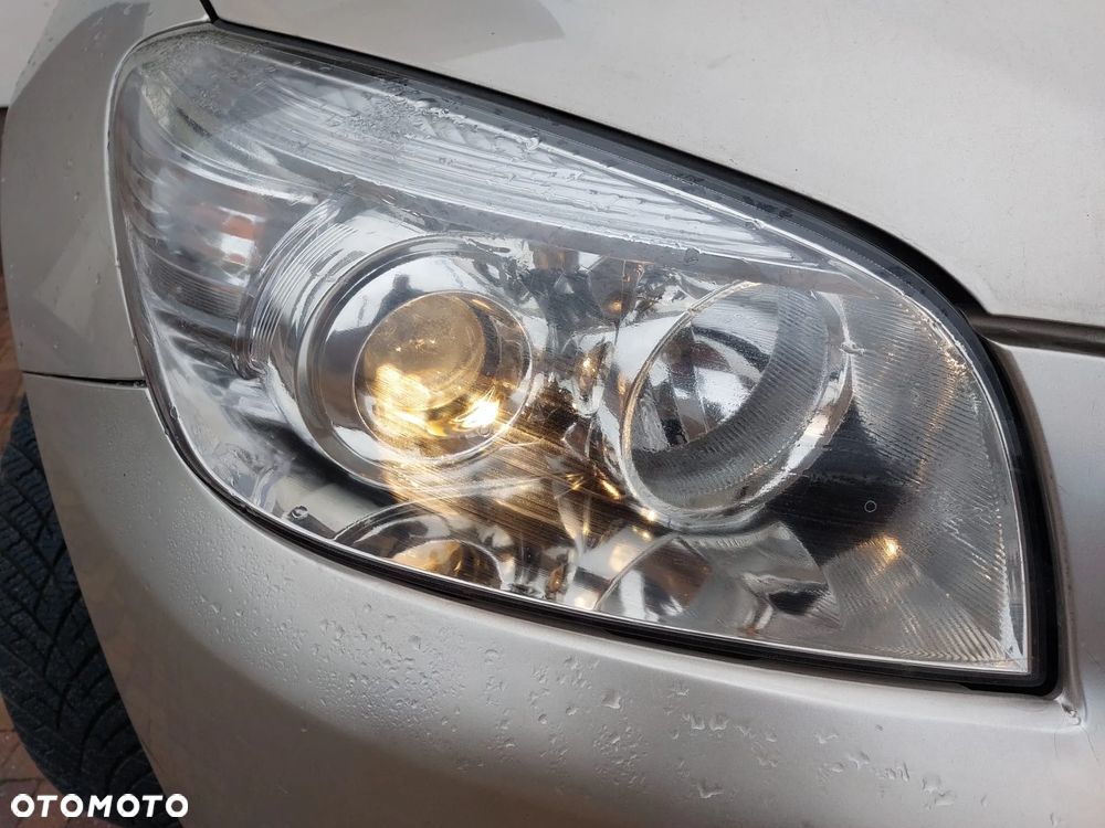 Toyota RAV4 2.0 VVT-i Premium - 34