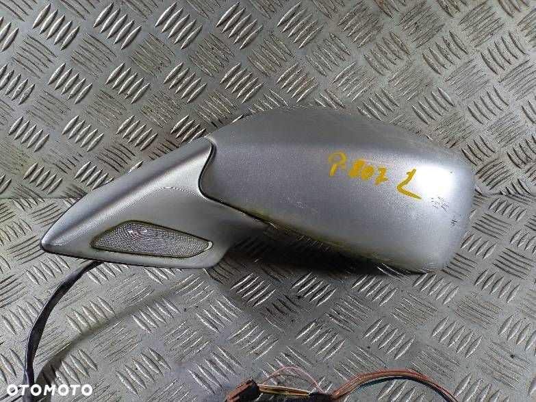 LUSTERKO LEWE PEUGEOT 807 - 2