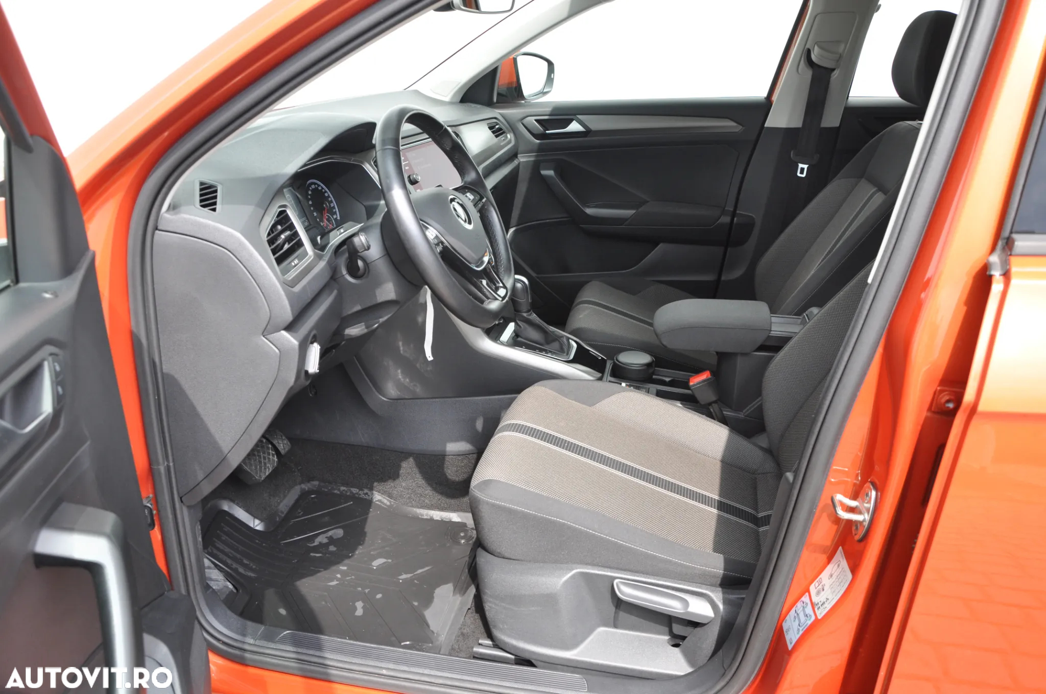 Volkswagen T-ROC 2.0 TDI DSG Design - 13