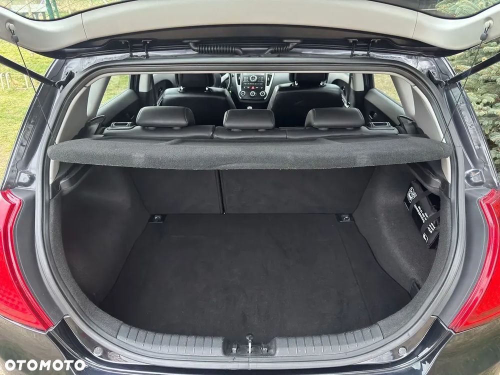 Kia Ceed 1.4 CVVT Dream-Team Edition - 7