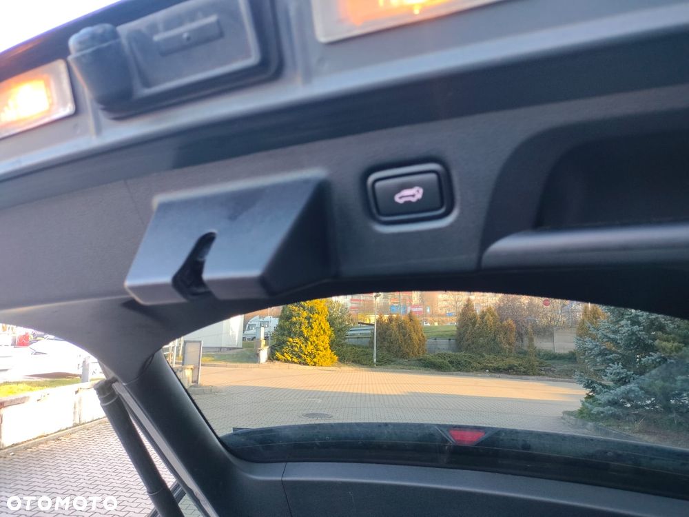 Kia ProCeed 1.4 T-GDI OPF GT LINE - 28