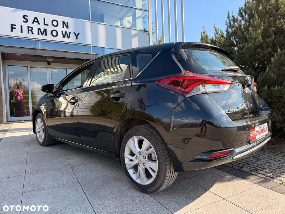 Toyota Auris 1.8 HSD Prestige NAVI - 19