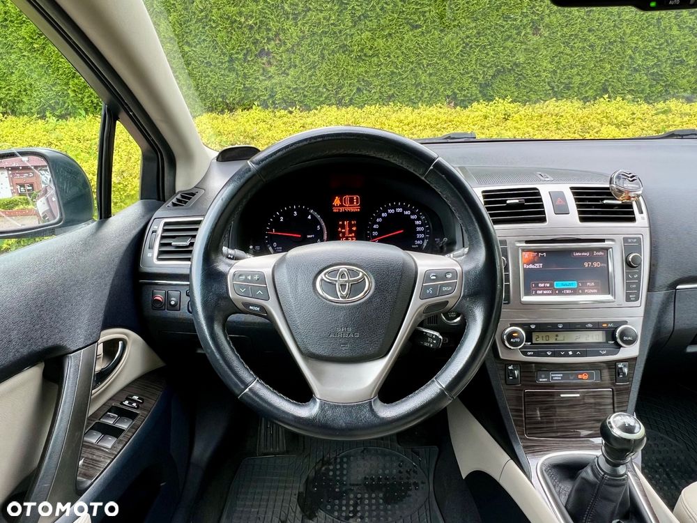 Toyota Avensis 2.2 D-CAT Prestige NAVI - 26
