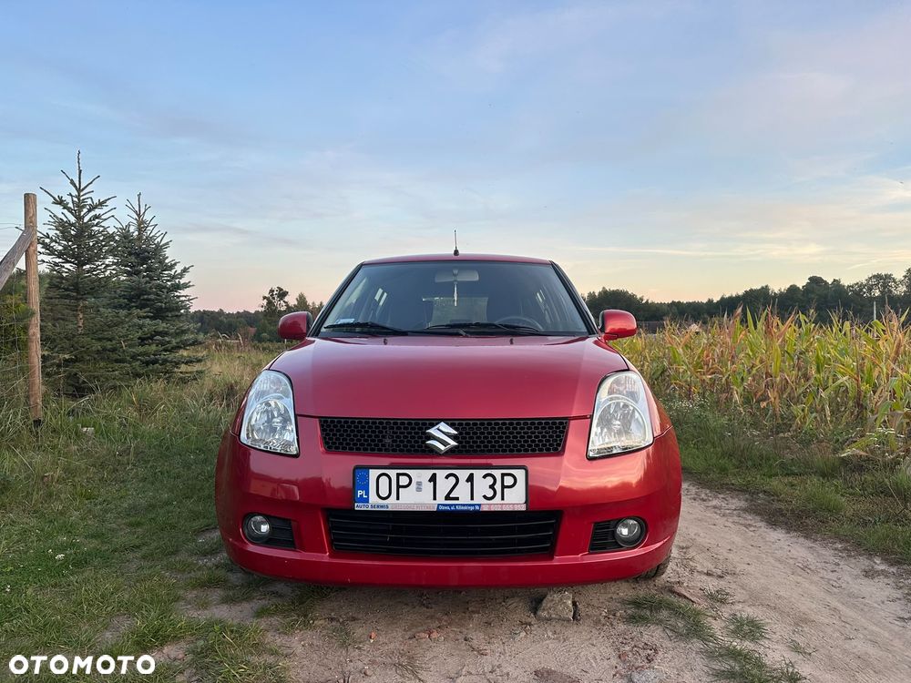 Suzuki Swift - 1