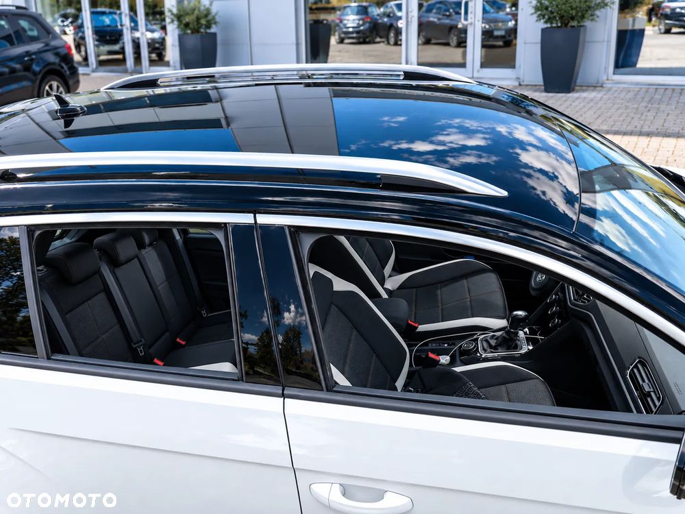 Volkswagen T-Roc 2018 photo 3
