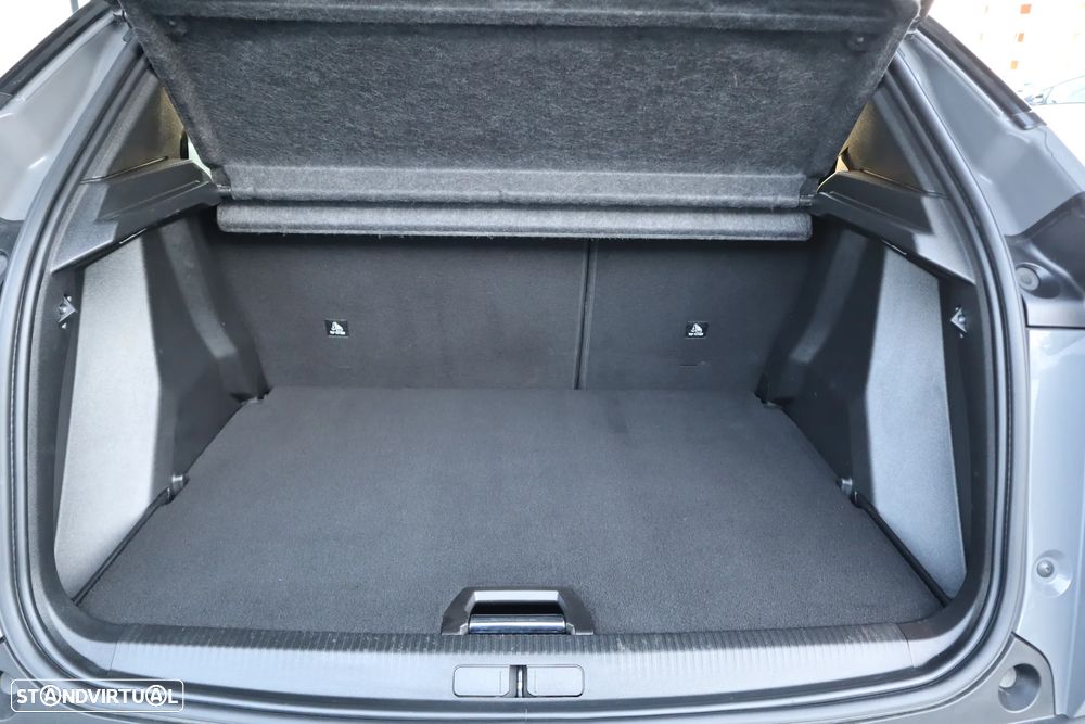 Peugeot 2008 PureTech 130 EAT8 Allure - 6