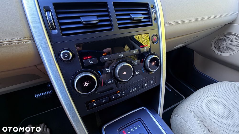Land Rover Discovery Sport TD4 HSE - 18