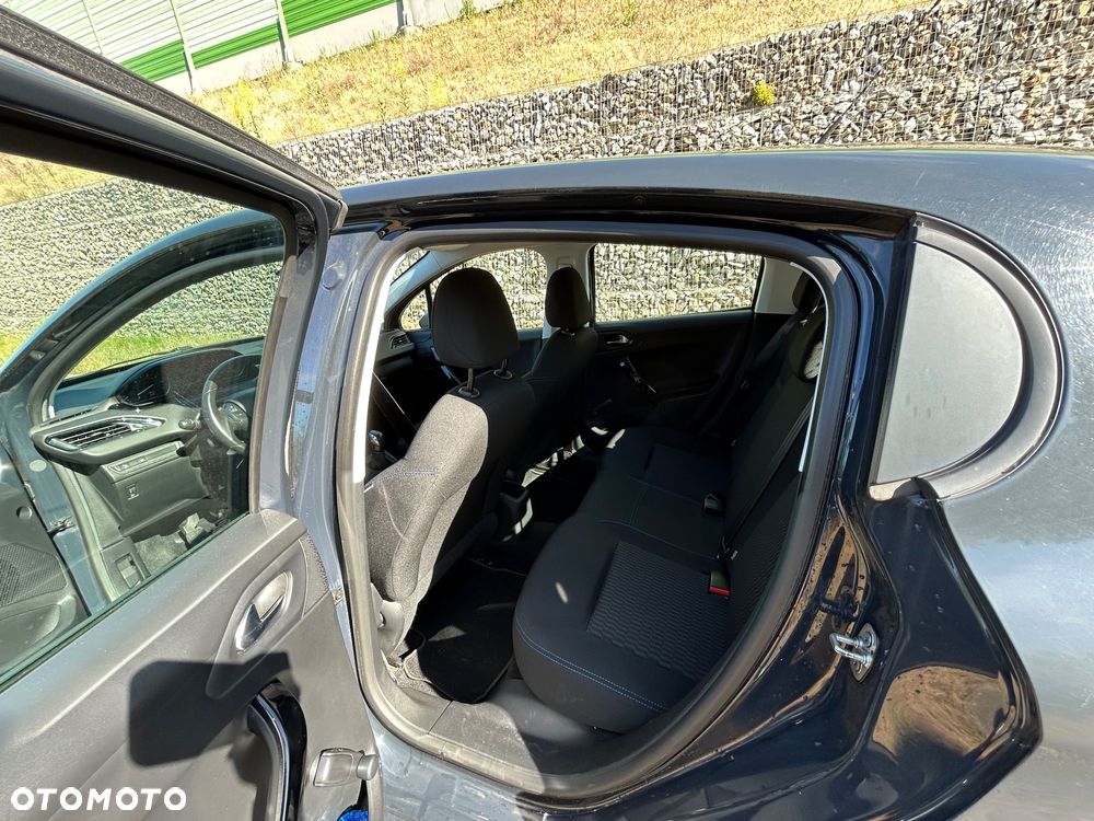 Peugeot 208 1.2 PureTech GPF Active S&S - 11