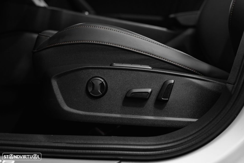 Cupra Formentor 1.4 e-Hybrid DSG VZ - 35