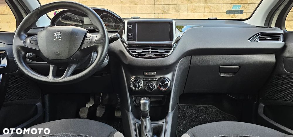 Peugeot 208 82 VTI Allure - 8