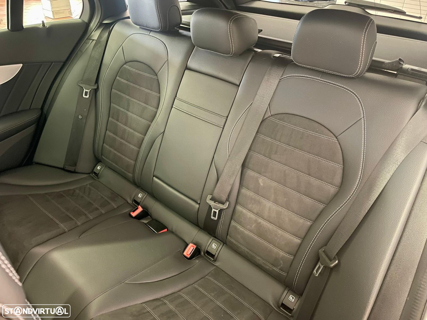 Mercedes-Benz C 300 de AMG Line - 28