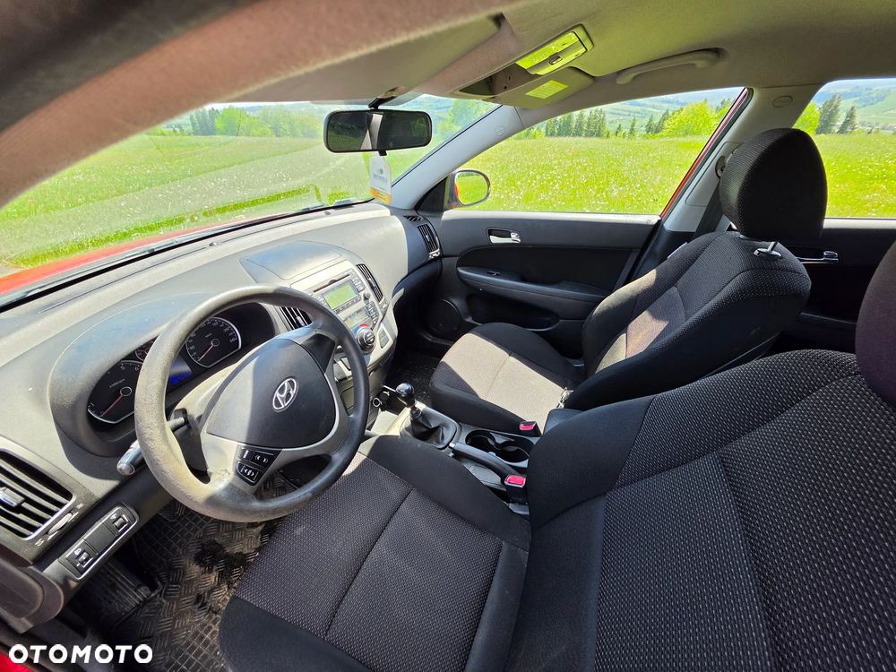 Hyundai i30 1.6 Classic + - 5