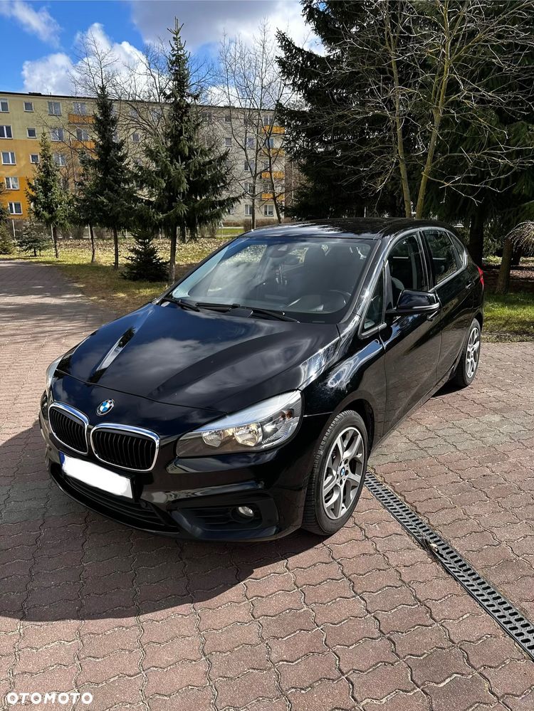 BMW Seria 2 218d - 4