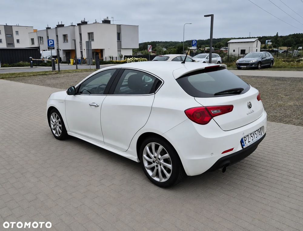 Alfa Romeo Giulietta 1.4 TB MultiAir Exclusive TCT - 4