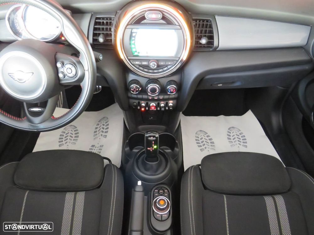 MINI Cabrio Cooper Premium Extra JCW Auto - 29