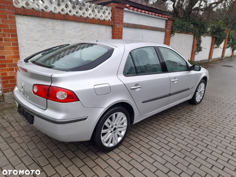 Renault Laguna 2.0 16V Privilege - 4
