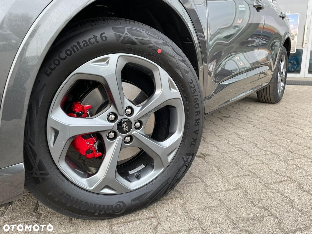 Ford Kuga - 4