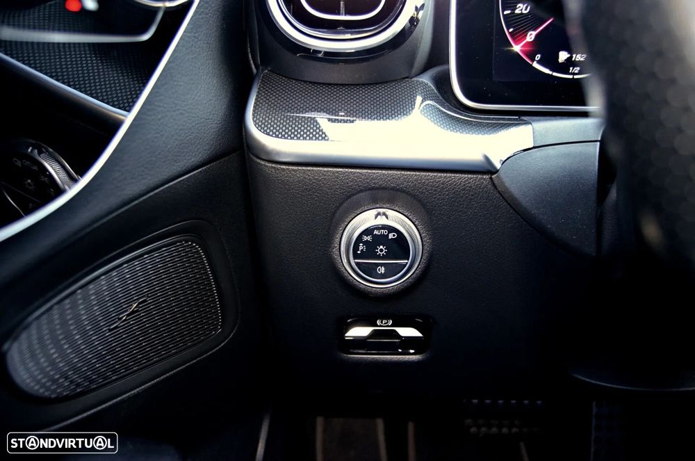 Mercedes-Benz C 300 d AMG Line - 12