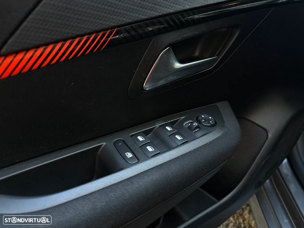 Peugeot 208 1.2 PureTech Active - 5