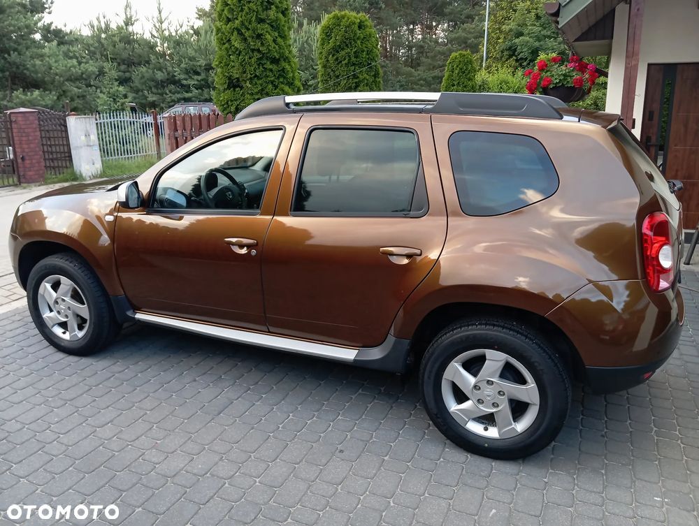 Dacia Duster 1.6 Laureate 4x4 - 11