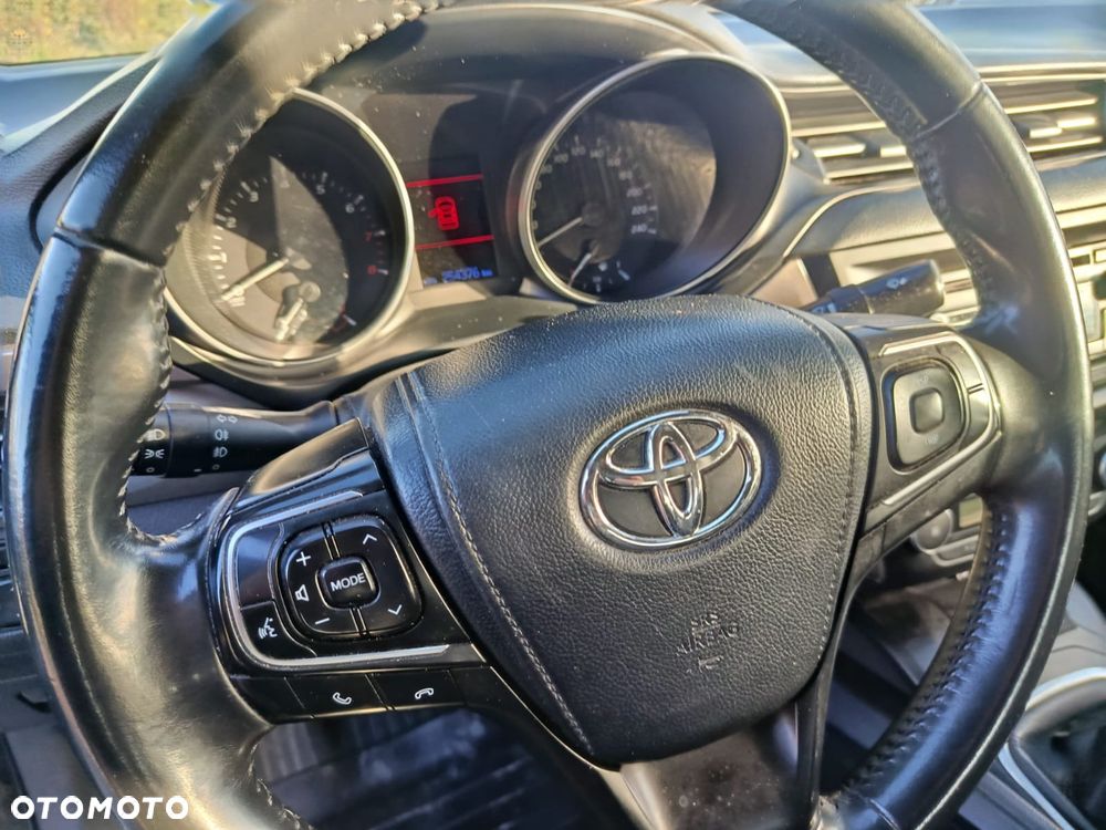 Toyota Avensis 1.8 Active - 6