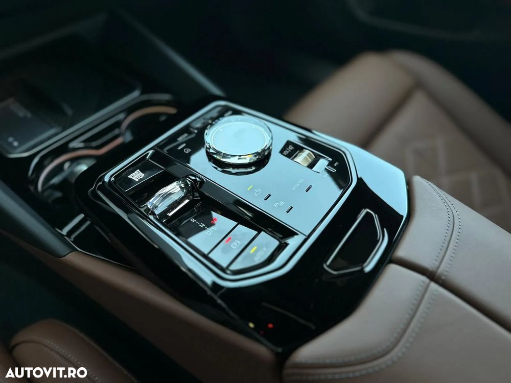 BMW Seria 5 530e xDrive AT PHEV - 12
