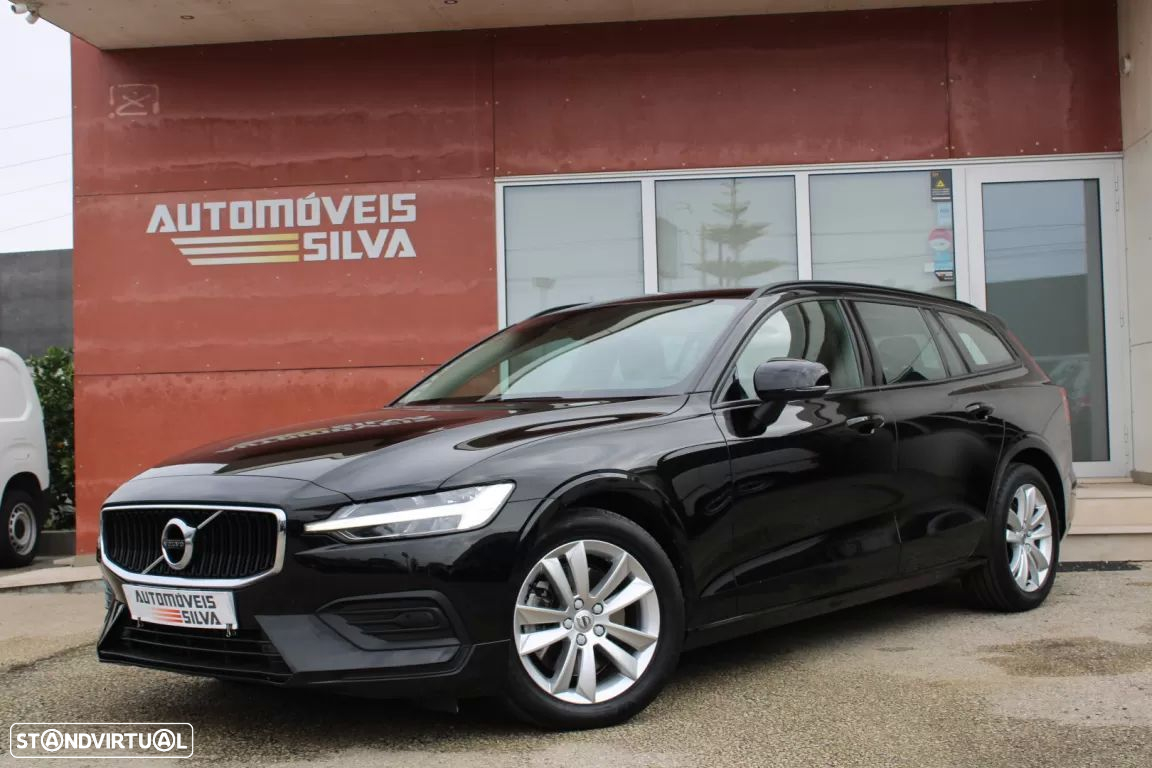 Volvo V60 2.0 B4 Momentum Core Geartronic - 3