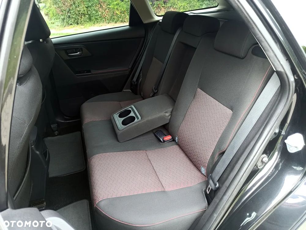 Toyota Auris 2.0 D-4D Touring Sports Executive - 20