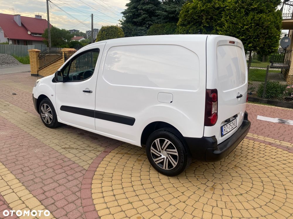 Peugeot PARTNER 1.6HDI 3-osobowy zakupiony w slonie w Rzeszowie - 36