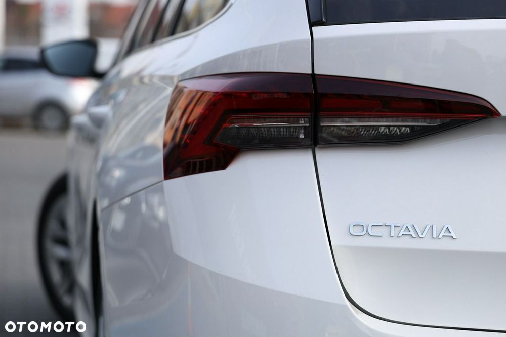 Skoda Octavia 1.5 TSI Selection - 10
