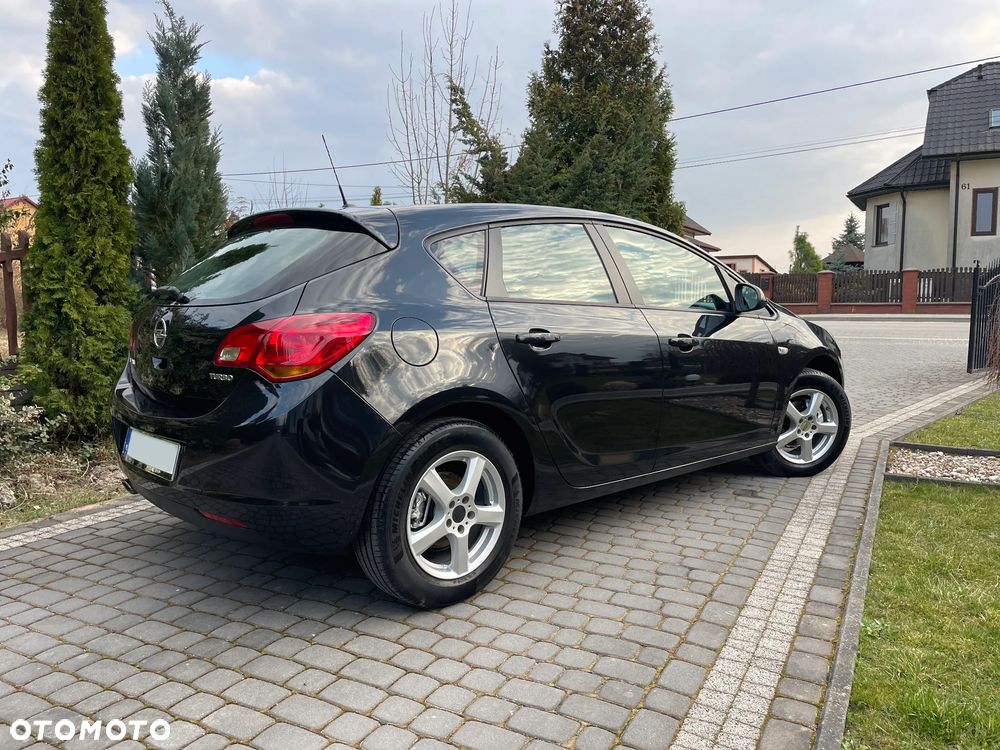 Opel Astra 1.4 T Enjoy - 22