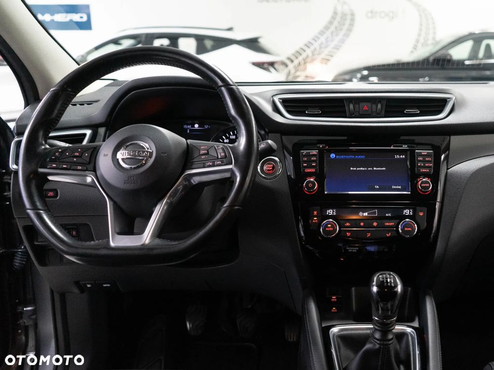 Nissan Qashqai 1.2 DIG-T N-Connecta - 26