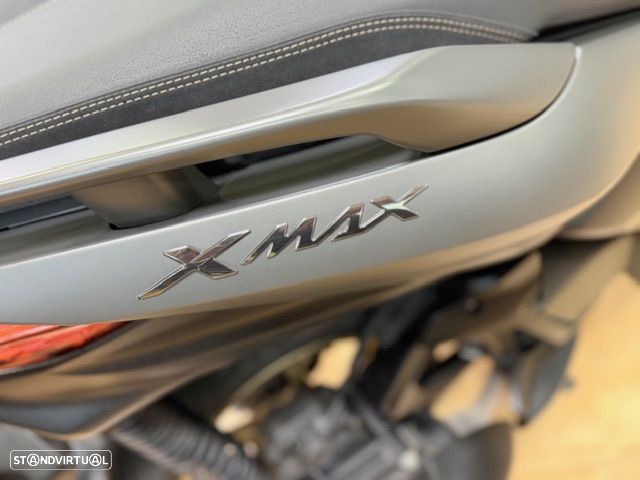 Yamaha X-Max - 7