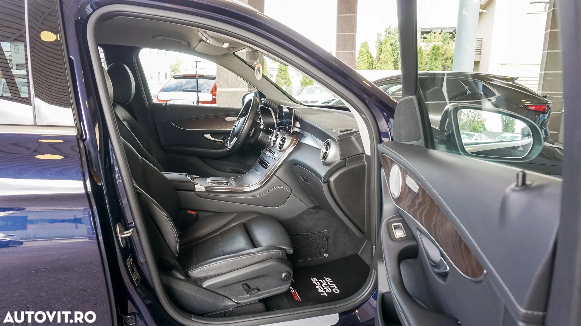 Mercedes-Benz GLC 300 d 4Matic 9G-TRONIC - 29