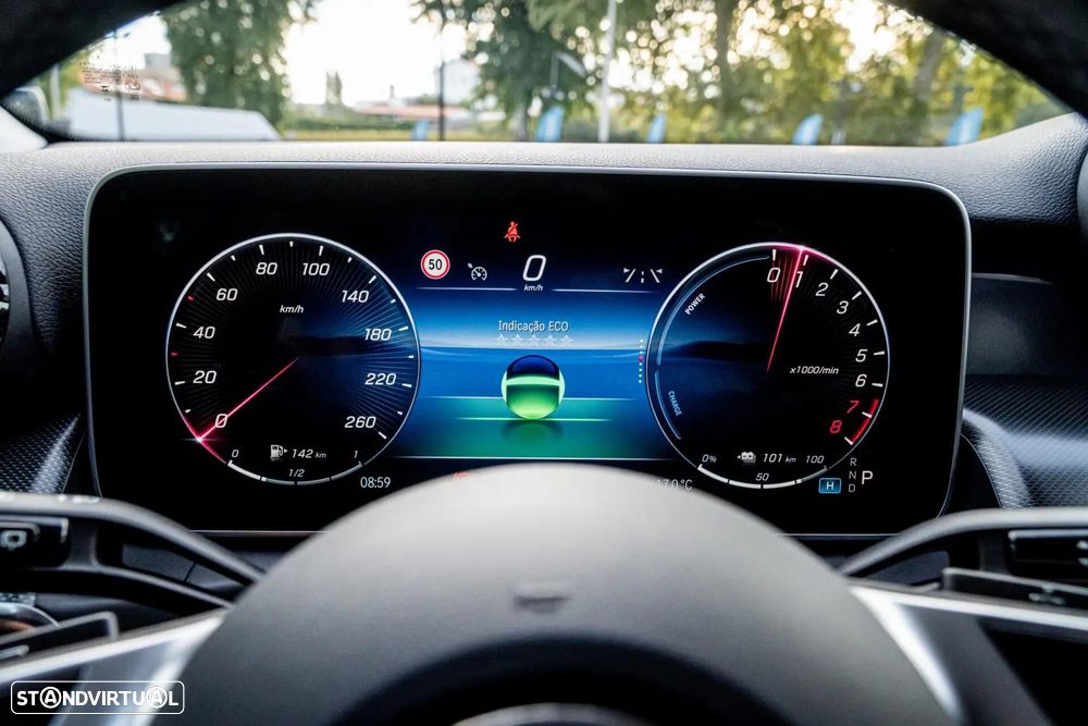 Mercedes-Benz GLC 300 e 4Matic 9G-TRONIC AMG Line Advanced - 29